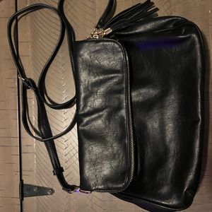 Large purse with zipper opening - Black - O/S